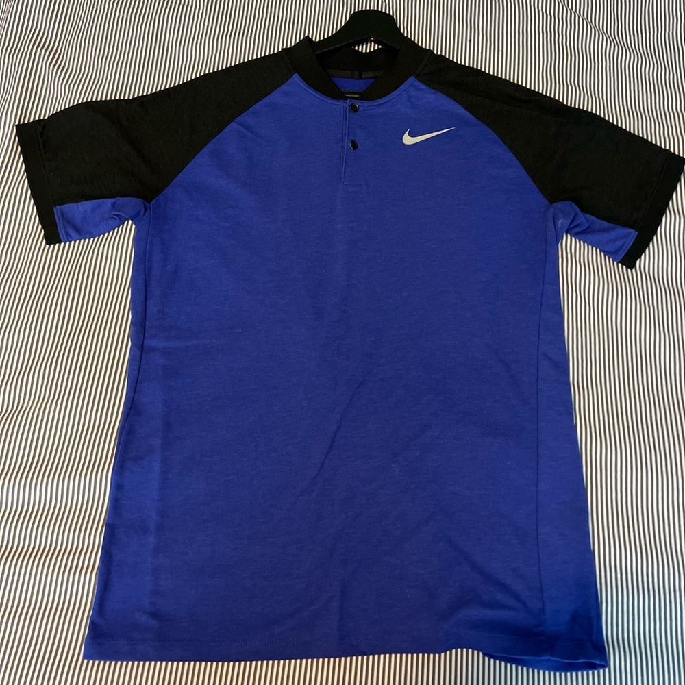Nike Golf Shirt - Large